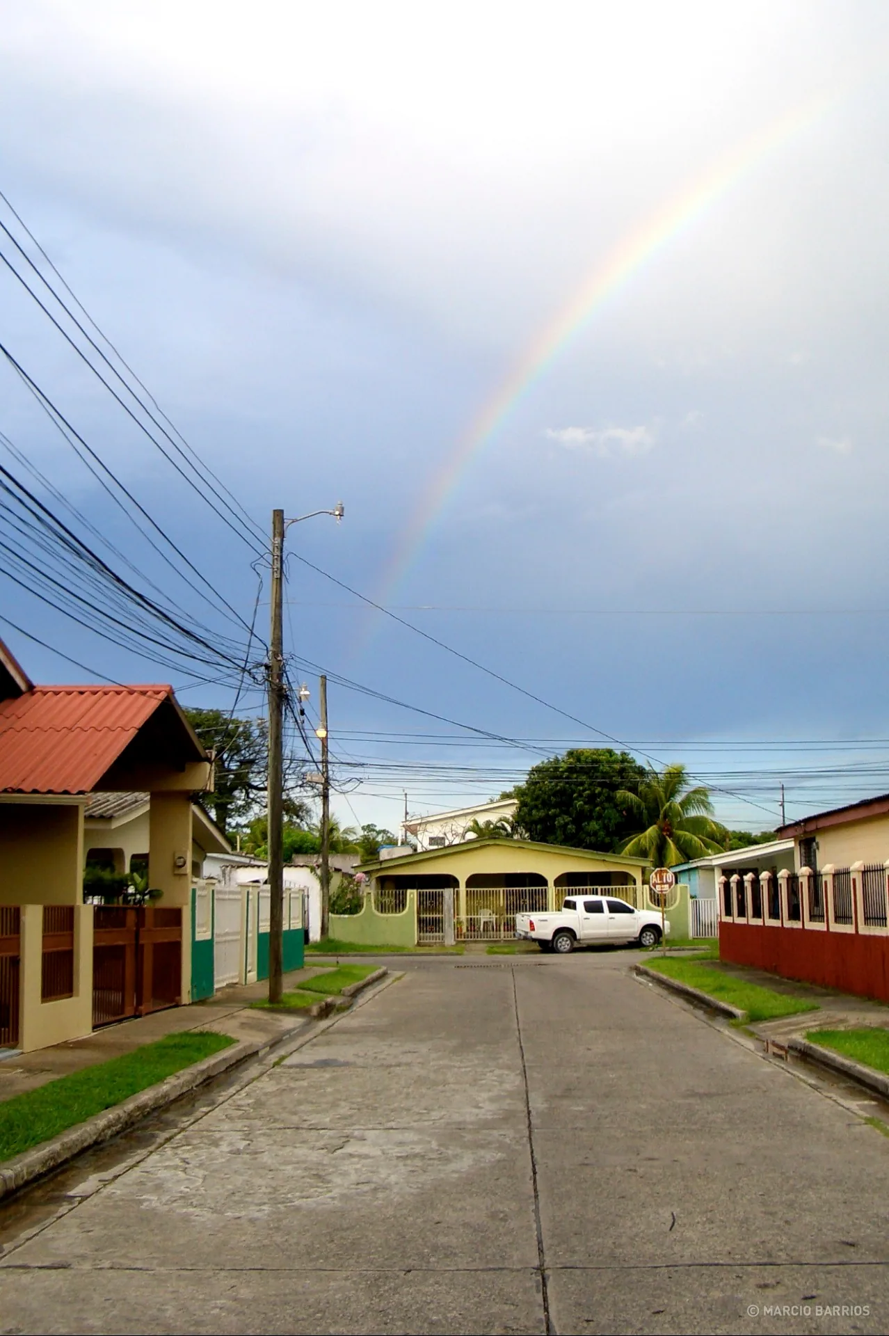 Rainbow in a residential area, La Ceiba Rainbow in a residential area, La Ceiba